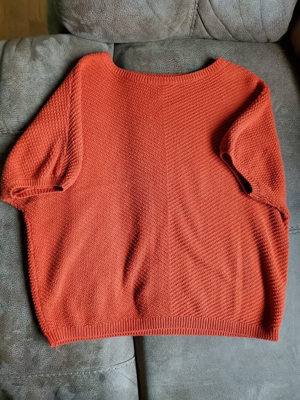 Time and Tru Short Sleeve Crewneck Sweater in Burnt Orange